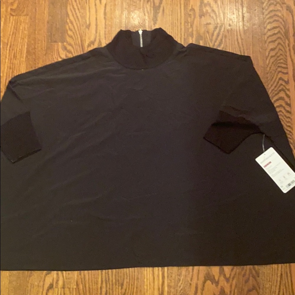 NWT Athleta mock neck top
